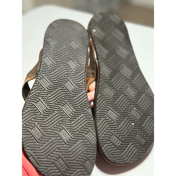 REEF Newport Vegan Leather Brown Flip Flop Size 8 - Picture 2 of 7